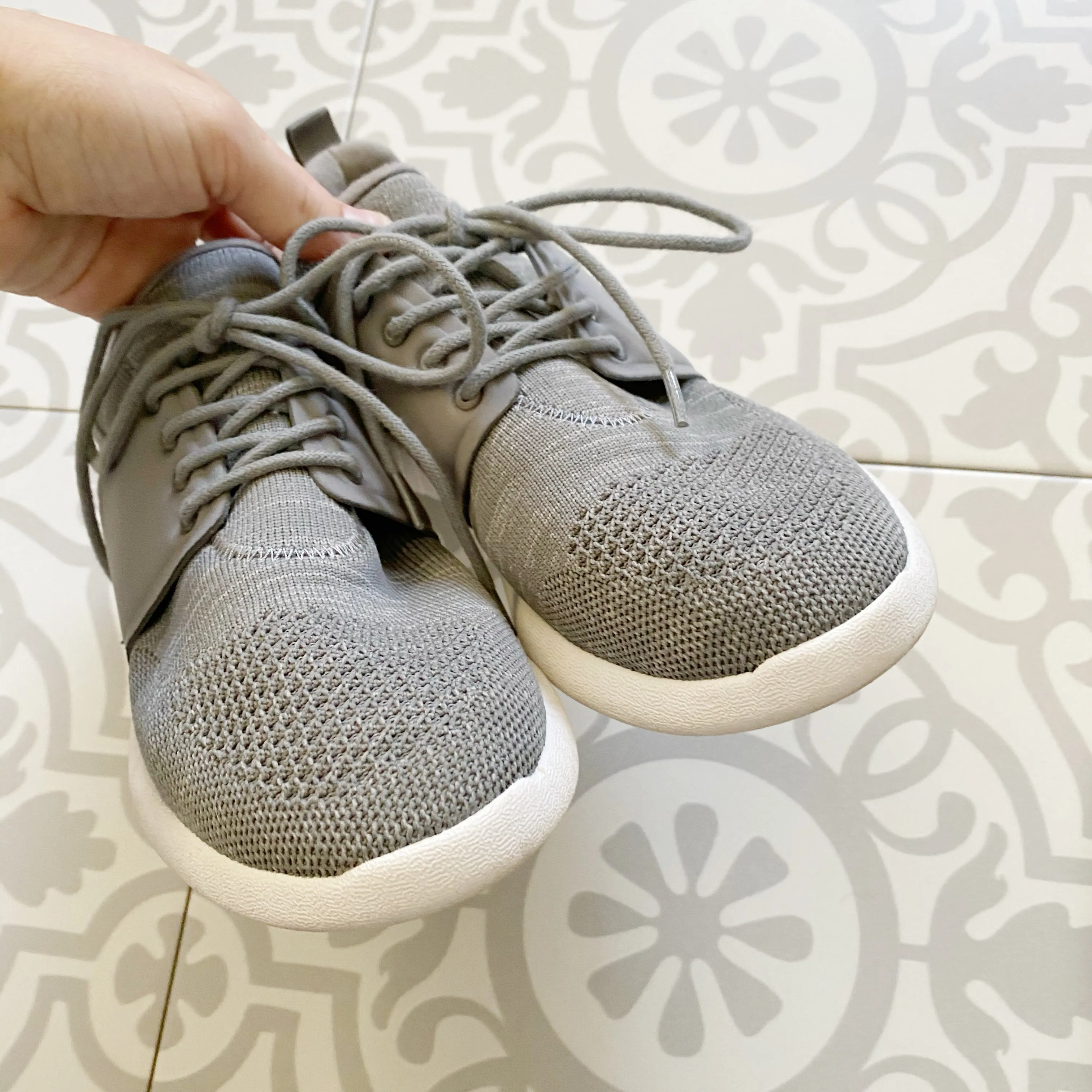 ALDO Milner Sneakers 7.5