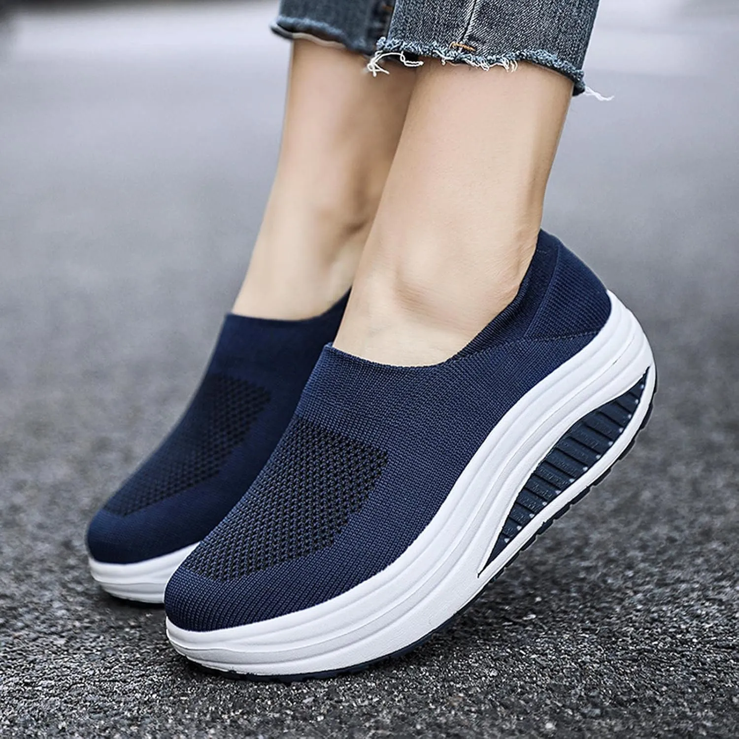 Black Walking Shoes Women Casual Mesh Breathable Sneakers Lightweight Sports Hiking Shoe Slip on Jogging Workout Sneaker Footwear