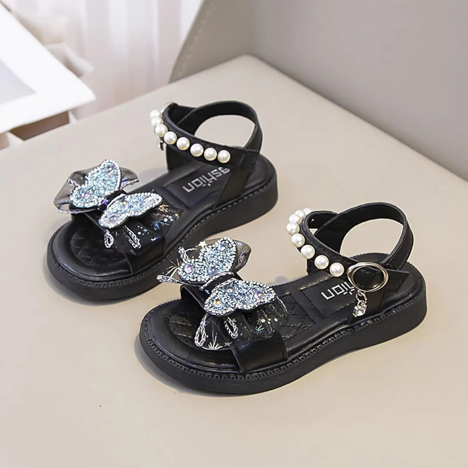 Girls Sandals Party Shoes Summer Crystal Bow Fashionable And Stylish Little Girl Princess Shoes For Middle And Large Children