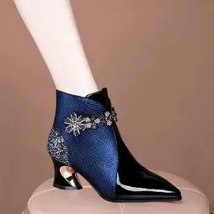 Mesh Breathable Sandals with Rhinestone Decoration