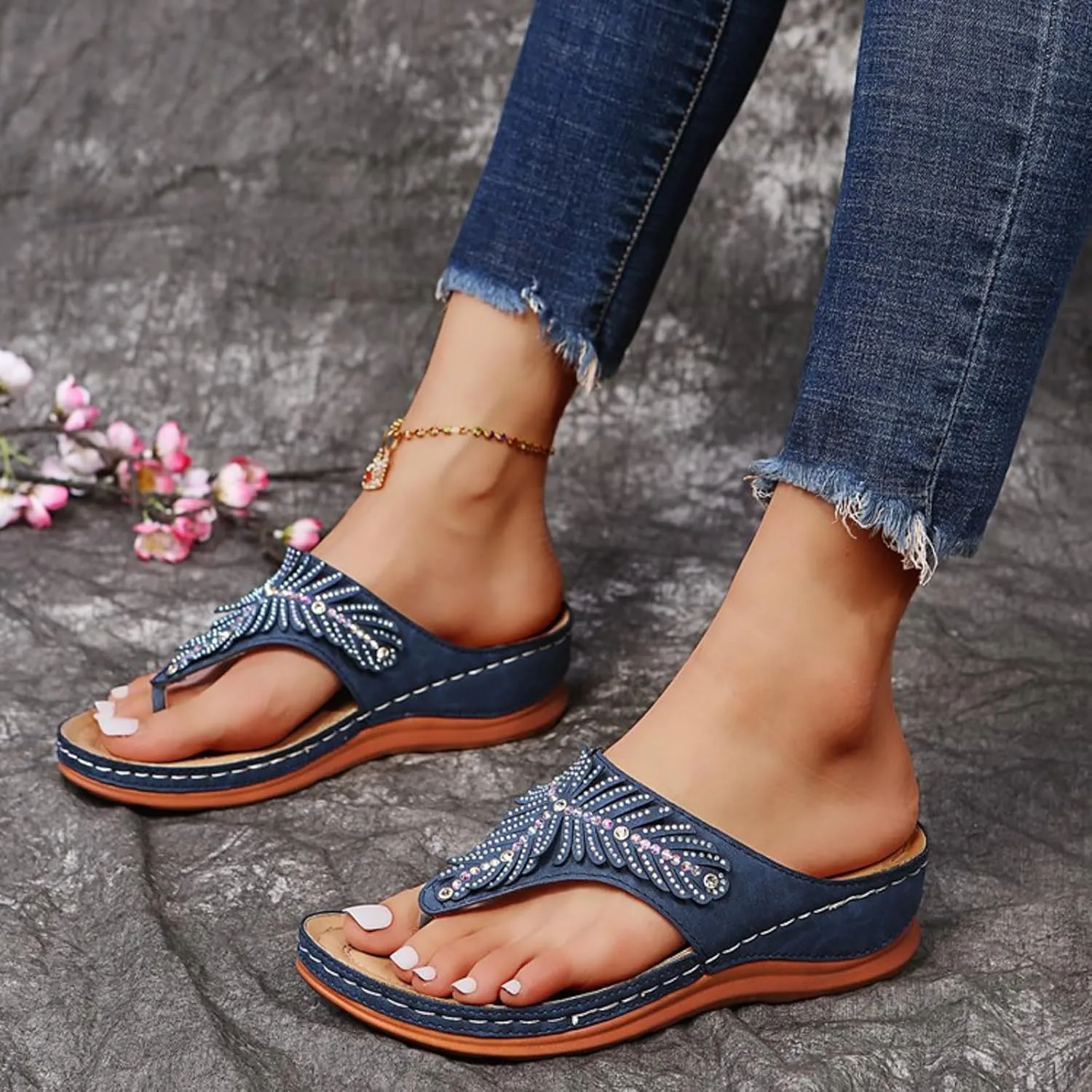 peqiut Sandals for Women Rhinestones Beach Flip Flops Slippers Summer Breathable Wedge Wide Width Ladies Sandals Women