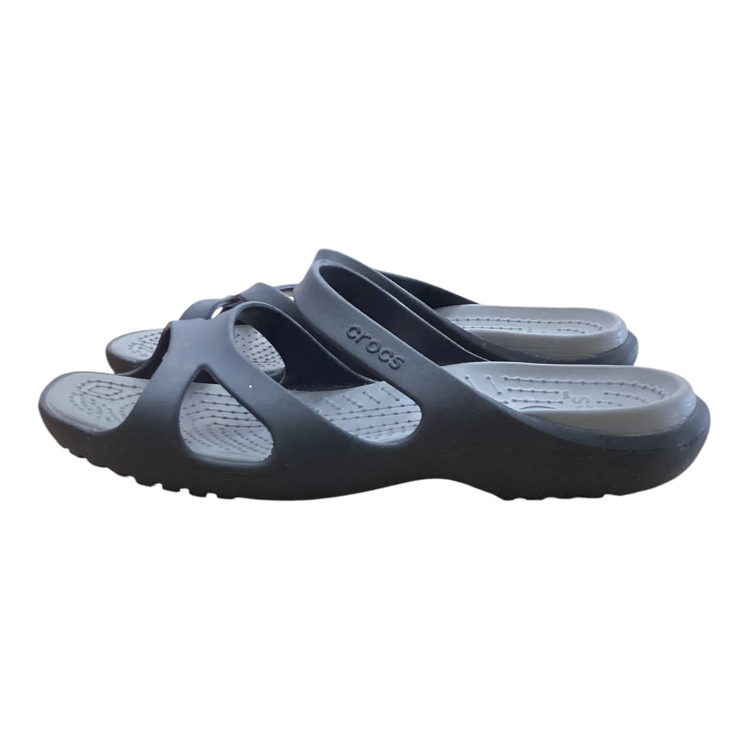 Sandals Flats By Crocs In Black, Size: 8