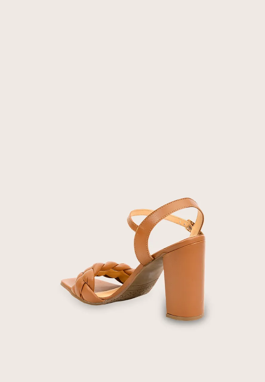 Zeynap, the heels